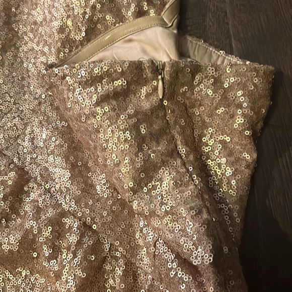 🚨4/$13🚨 Forever 21 Gold Sequence Cors - Picture 5 of 7
